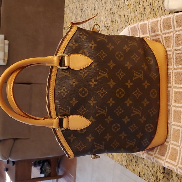Louis Vuitton Handbags - Authentic Louis Vuitton Lockit Handbag with Padlock, Key, Dustbag